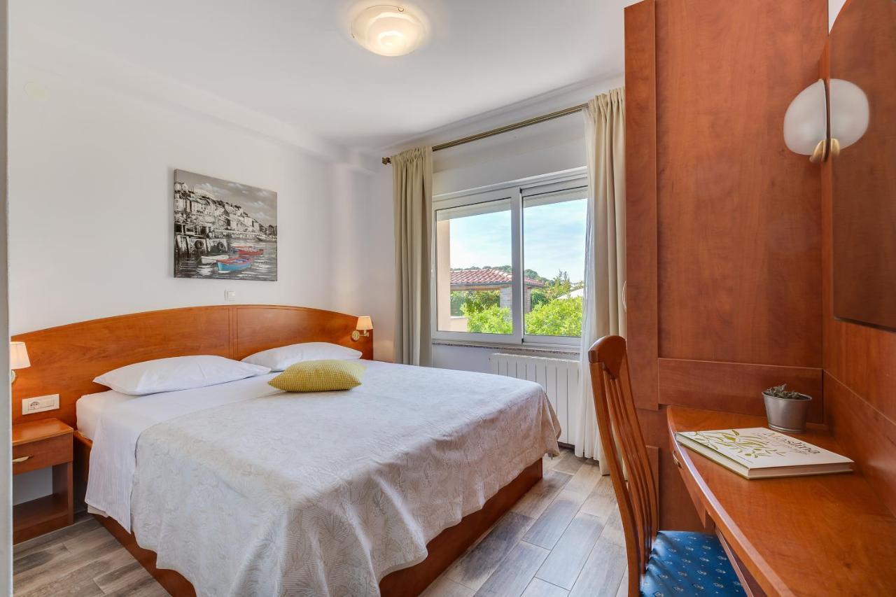Juric Apartments-Rab Palit Экстерьер фото