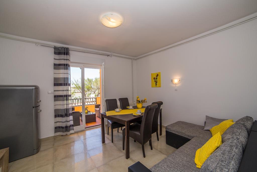 Juric Apartments-Rab Palit Экстерьер фото