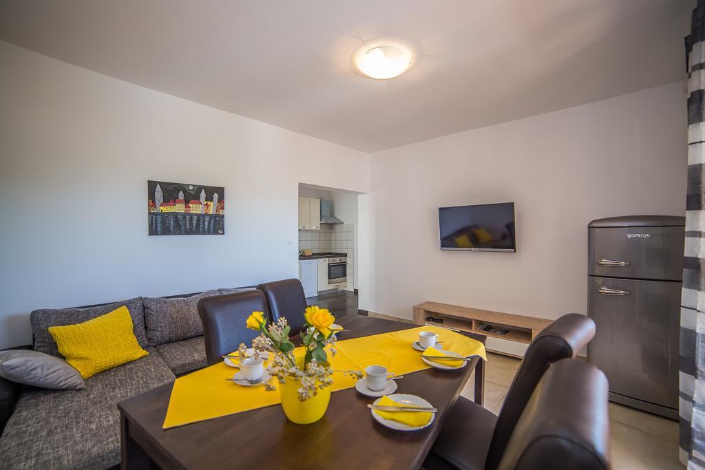 Juric Apartments-Rab Palit Экстерьер фото